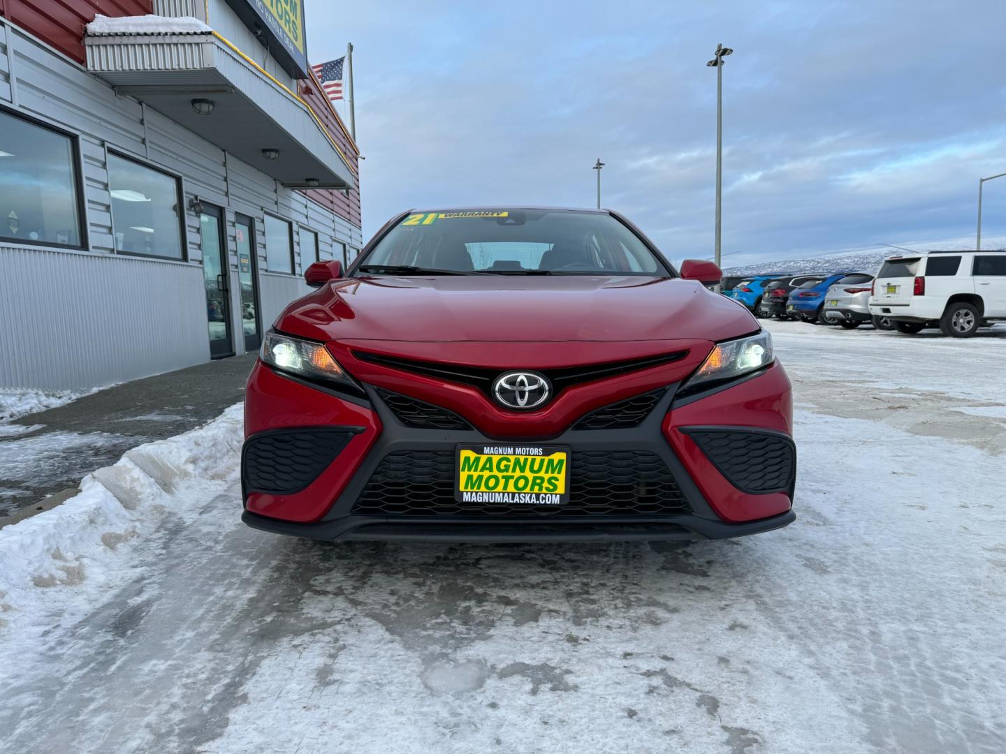 2021 Red /Black Toyota Camry SE (4T1G11AK4MU) with an 2.5L 4-Cylinder engine, located at 1960 Industrial Drive, Wasilla, 99654, (907) 274-2277, 61.573475, -149.400146 - Photo#8